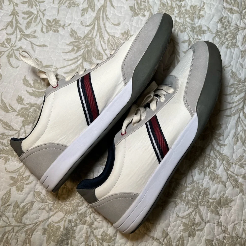 Ben Sherman White Pacer Old School Jogger Sneaker, size 12 Preppy Blokecore
